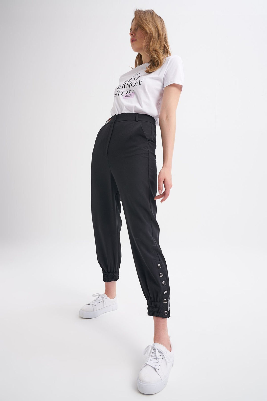 Paçası Çıtçıtlı Jogger Pantolon Siyah