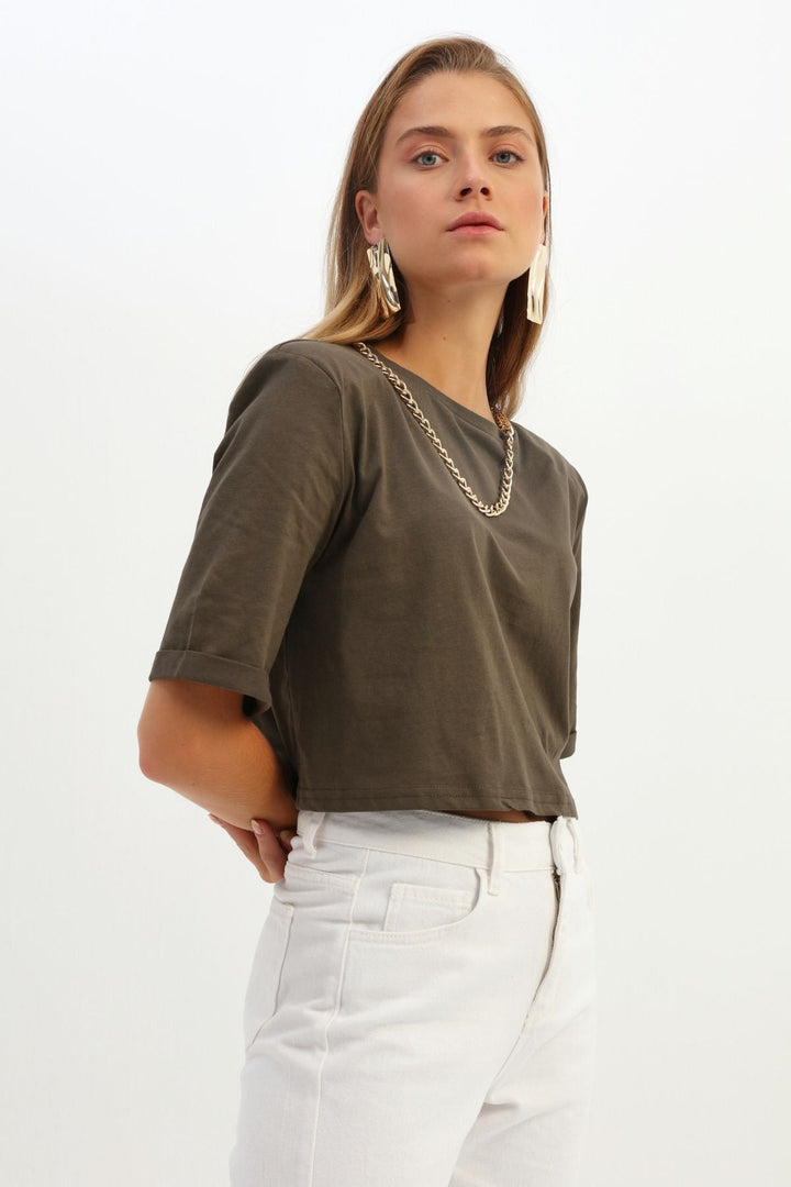 Vatkalı Zincir Aksesuarlı Crop Tişört Haki