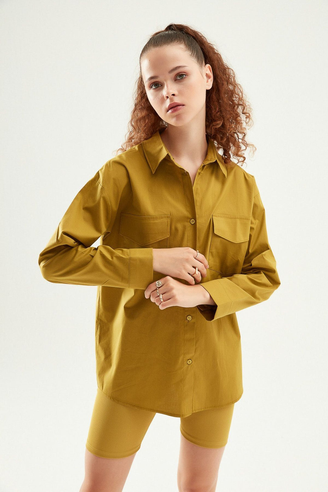 Low Back Oversize Shirt Olive