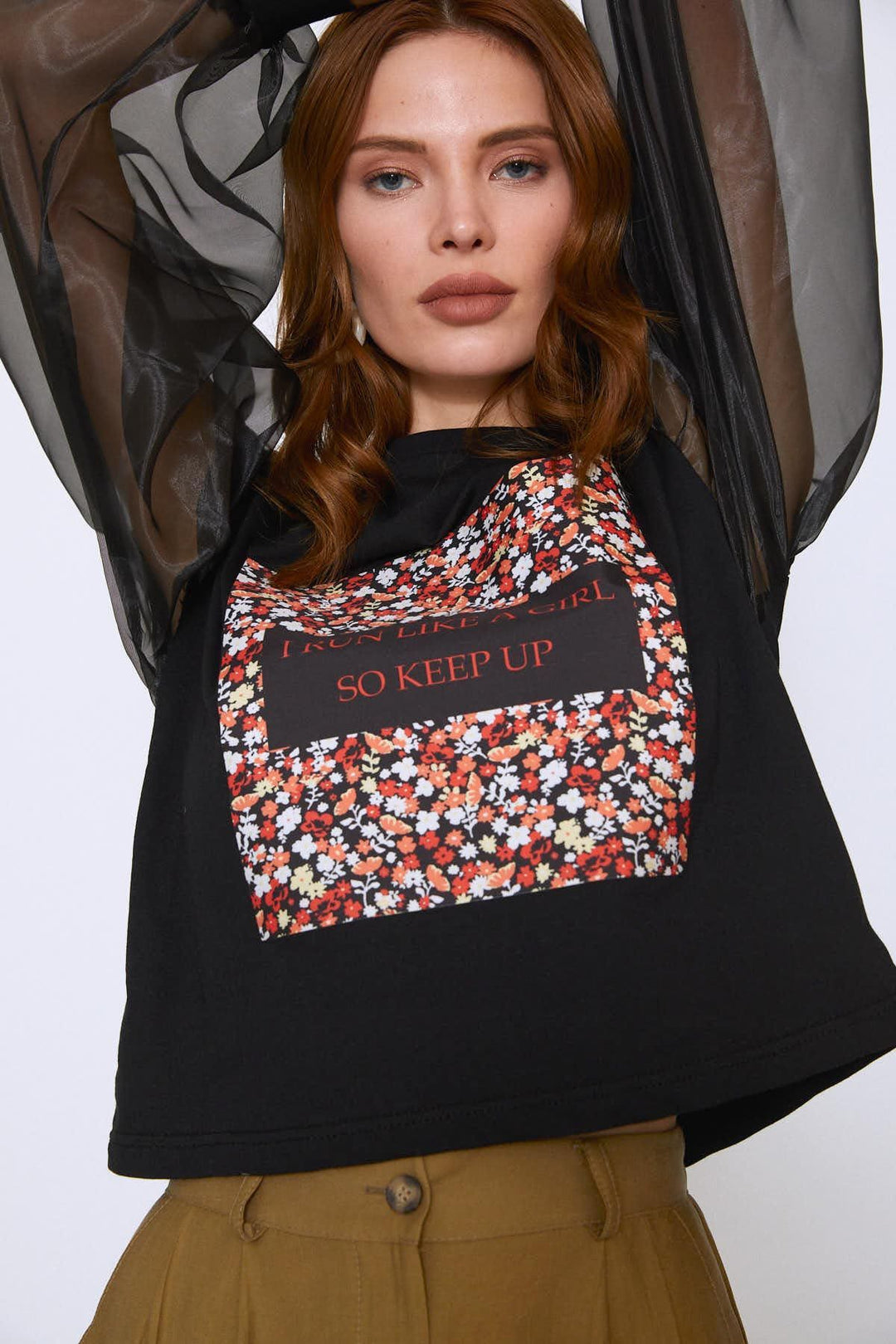 Organze Kollu Önü Baskılı Sweatshirt Siyah