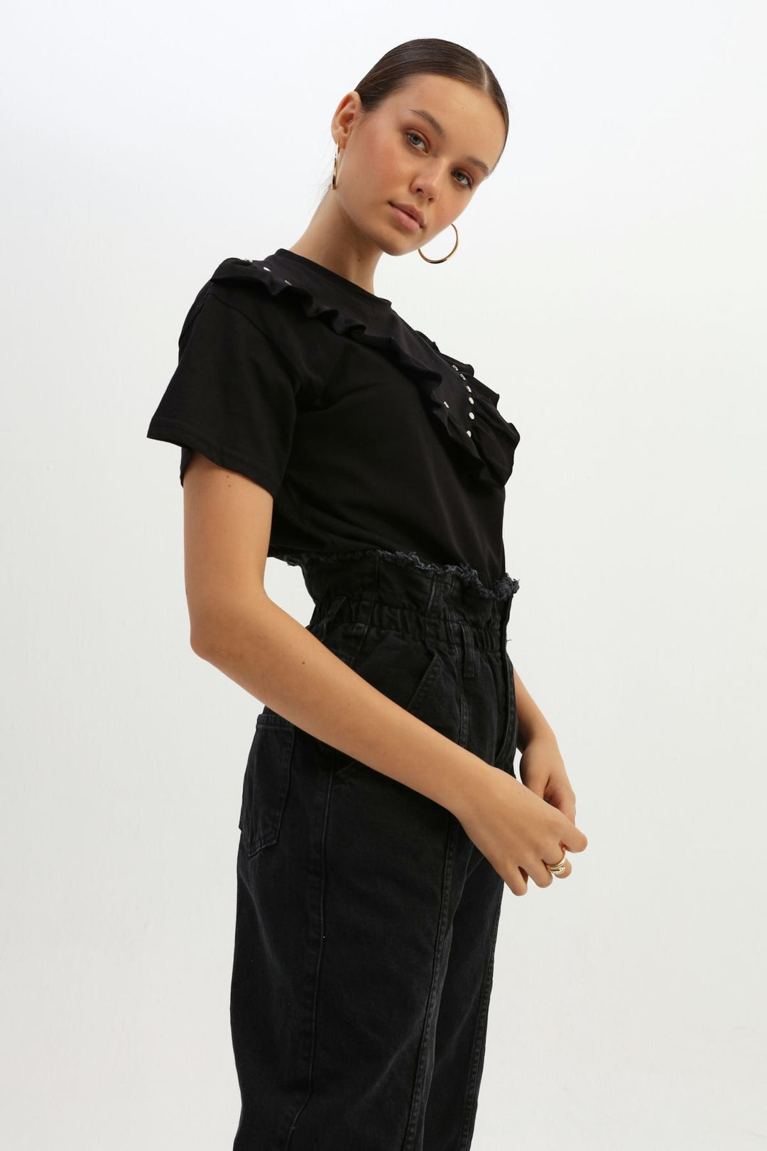 Frilly Accessory T-Shirt Black