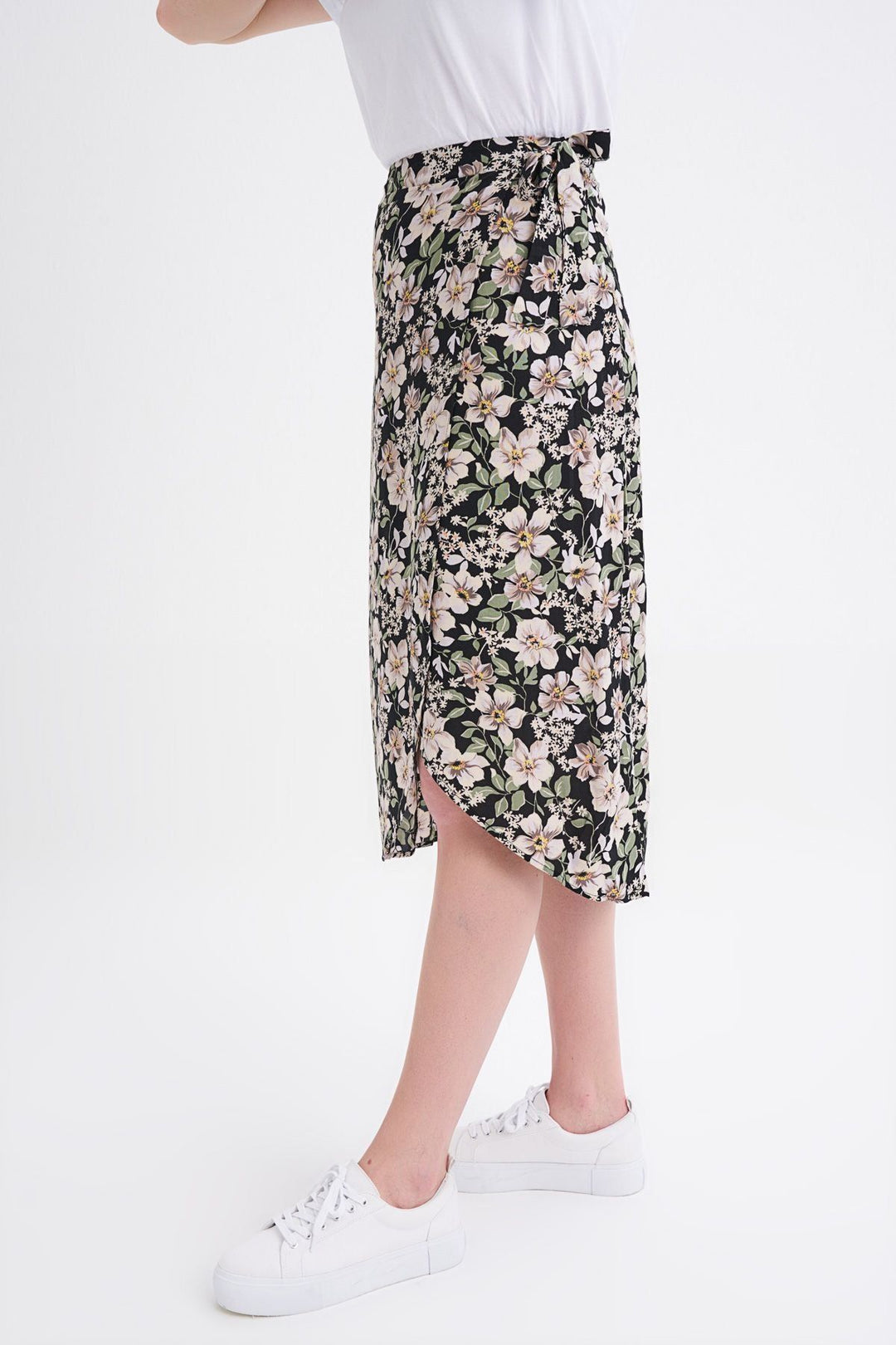 Floral Patterned Wrap Skirt Black