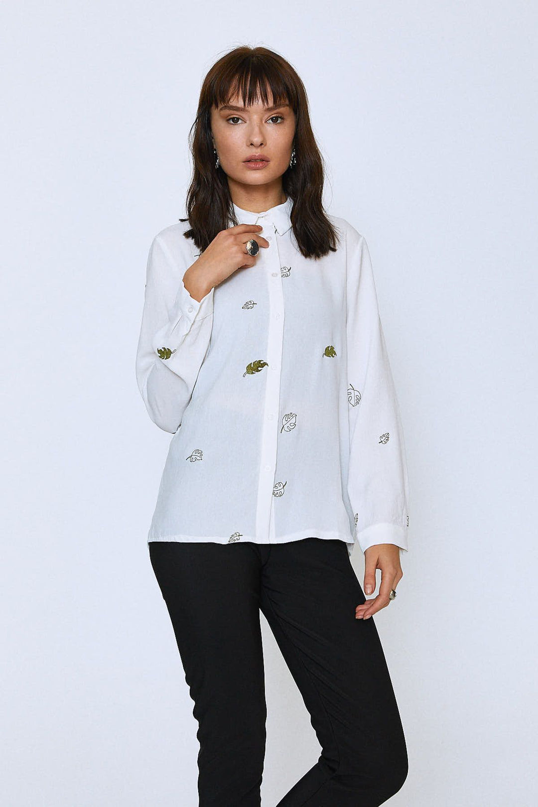 Leaf Embroidered Shirt Ecru