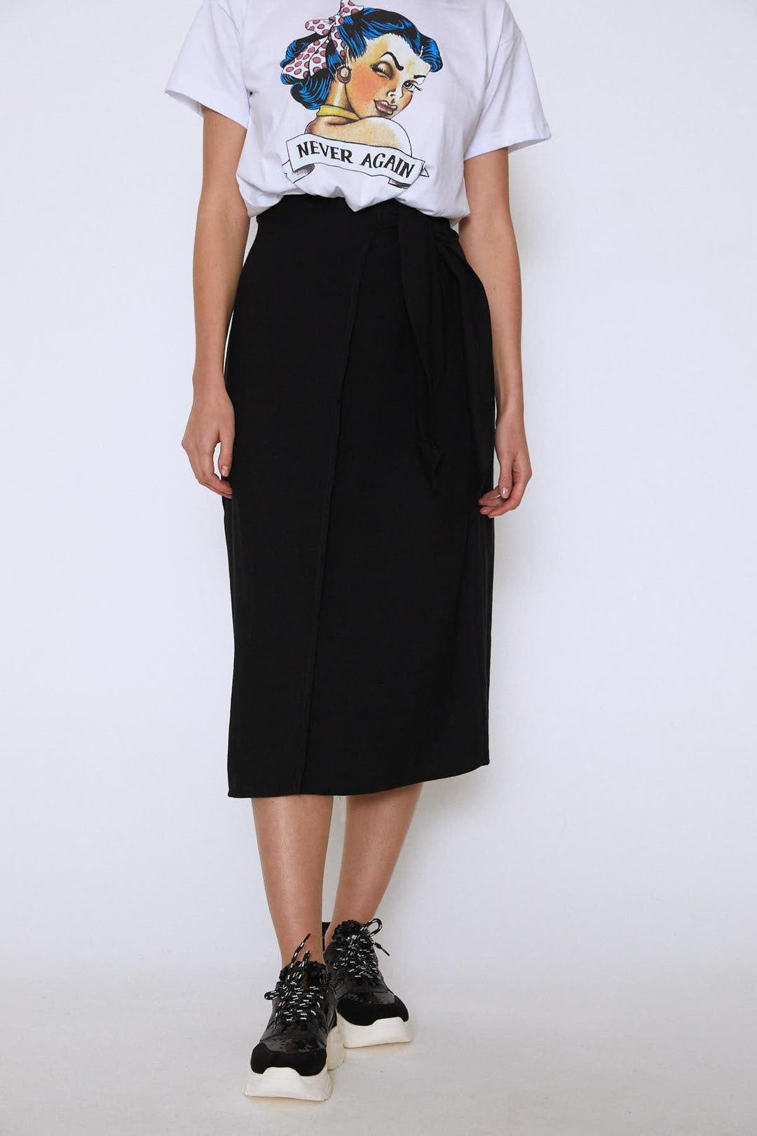 Side Tie Midi Skirt Black