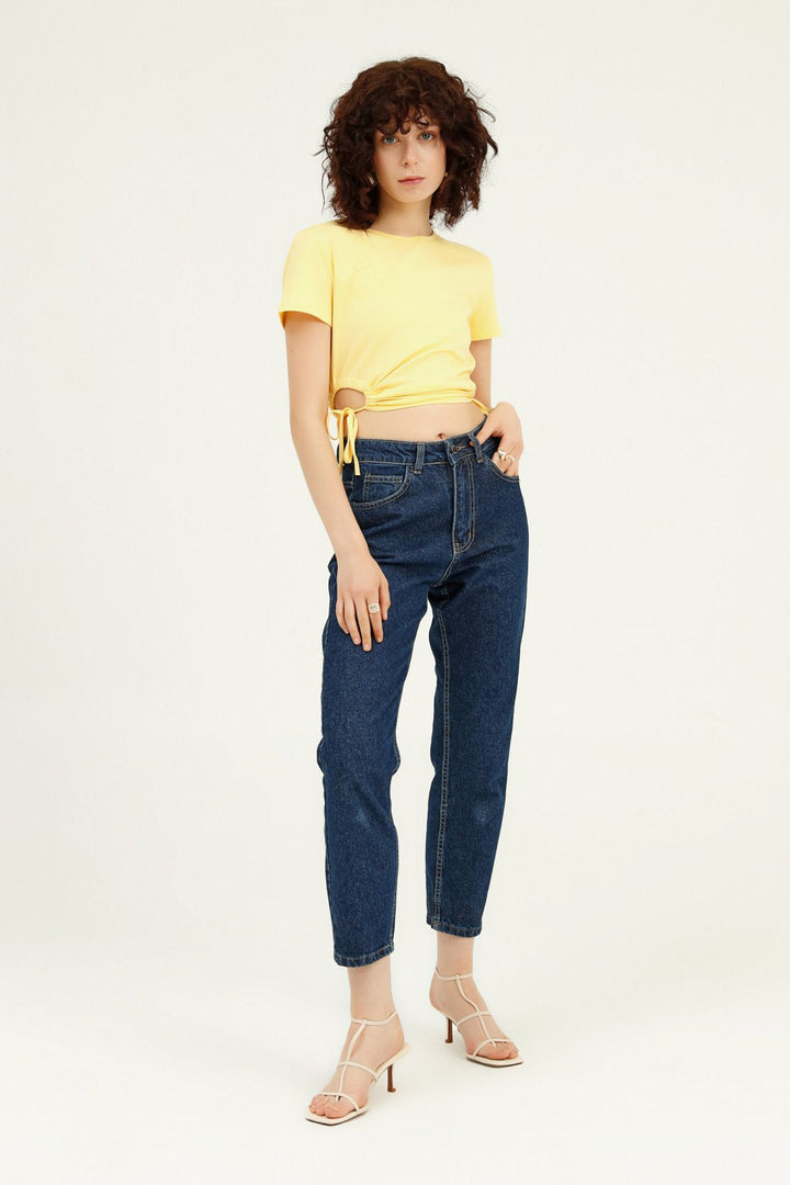 Yanları Büzgülü Dekolteli Tişört Sarı