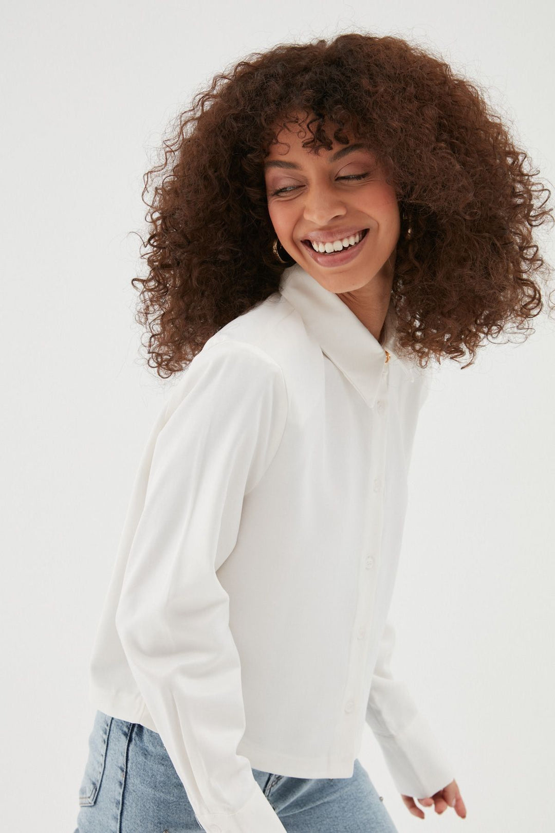 Satin Shirt Ecru with Wadding Sleeves