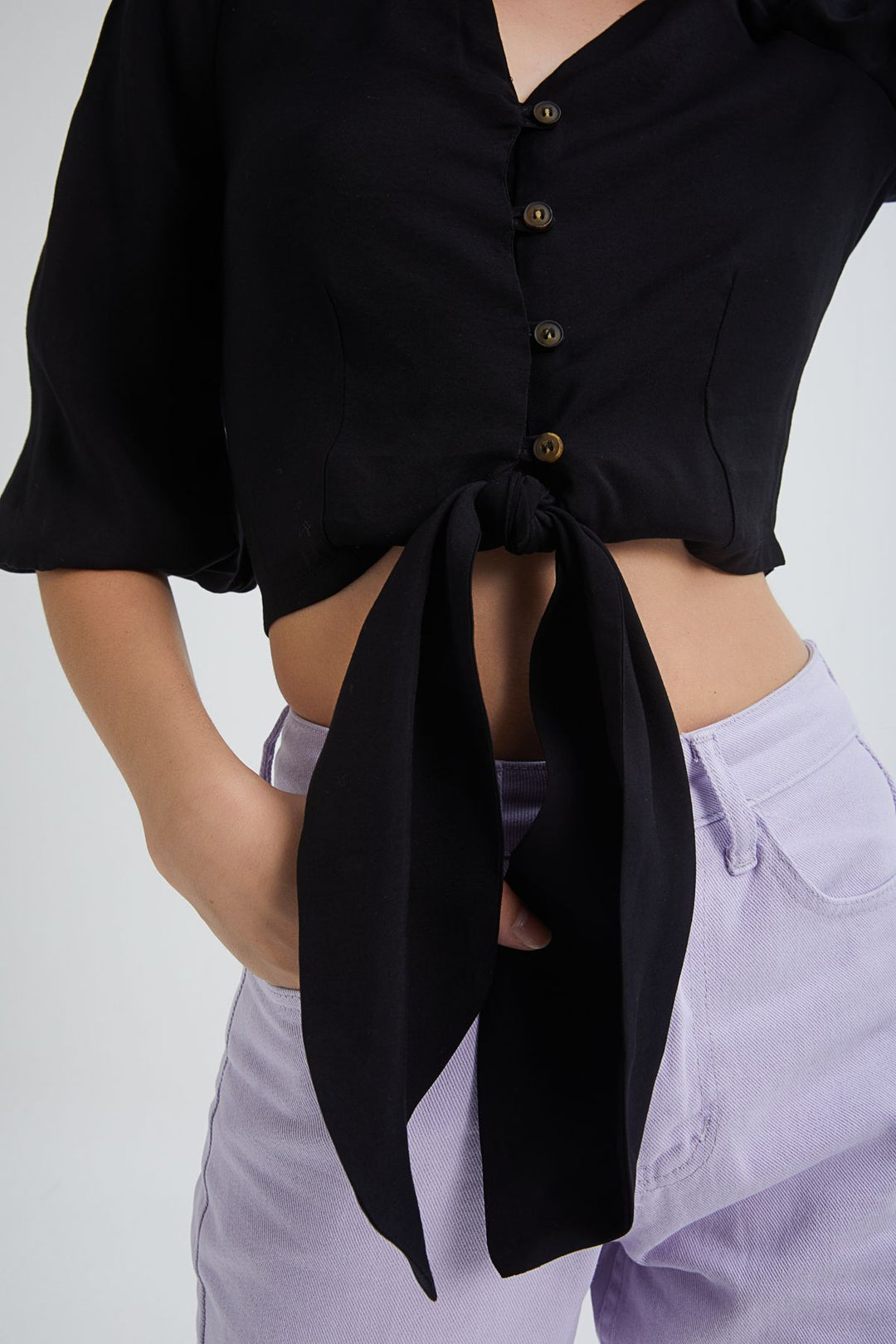 Balloon Sleeve Front Tie Crop Blouse Black