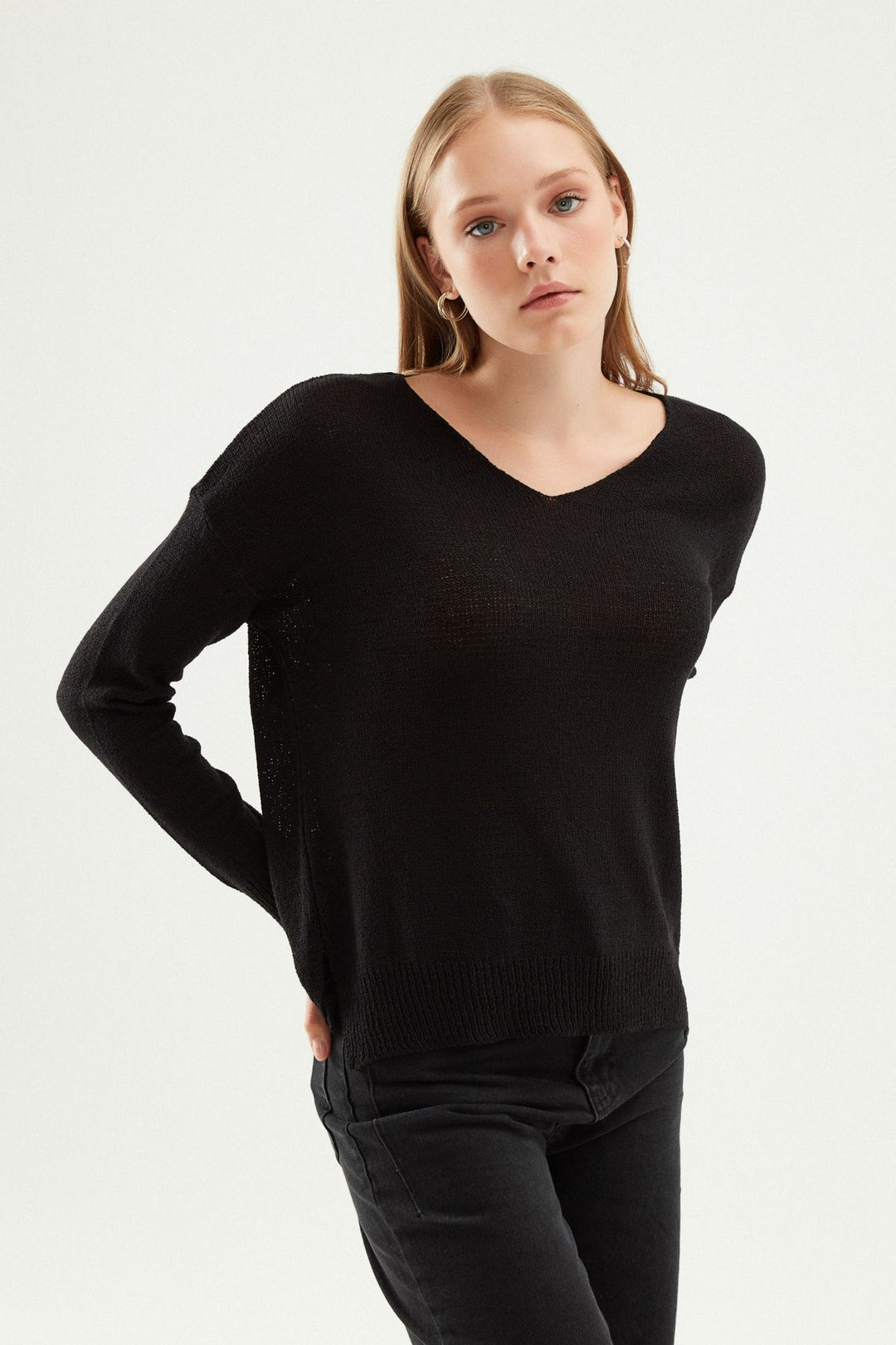 V Neck Knitwear Black