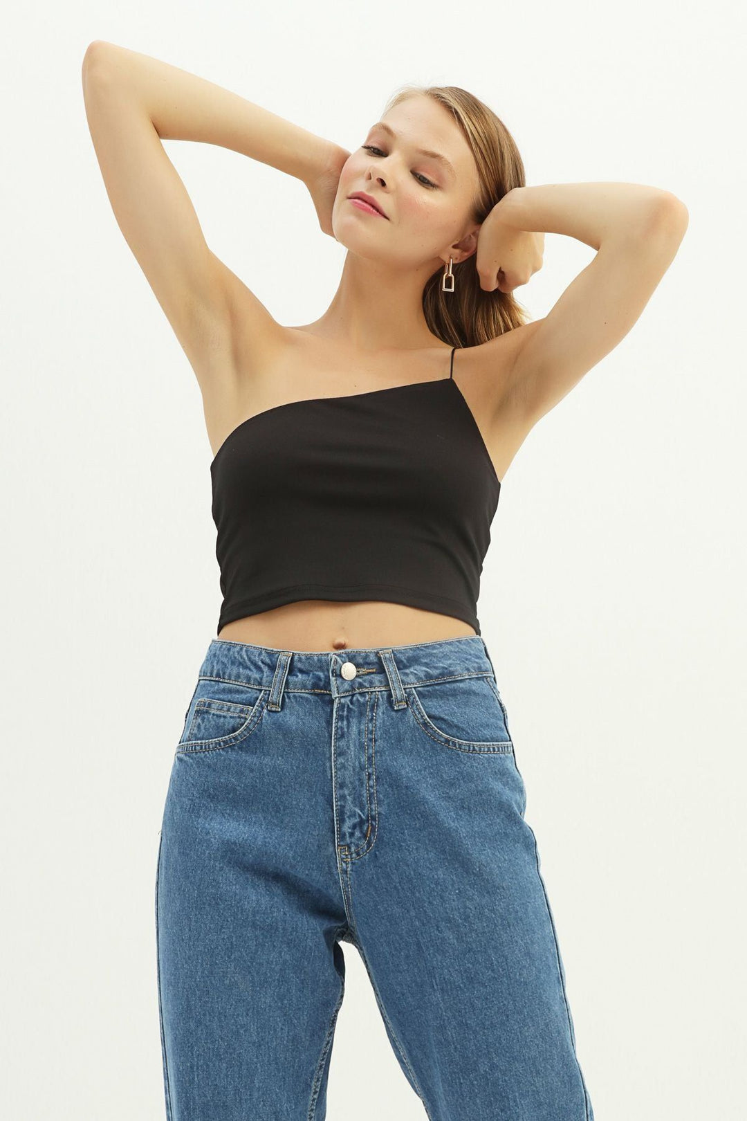 Tek Omuz Askılı Crop Bluz Siyah