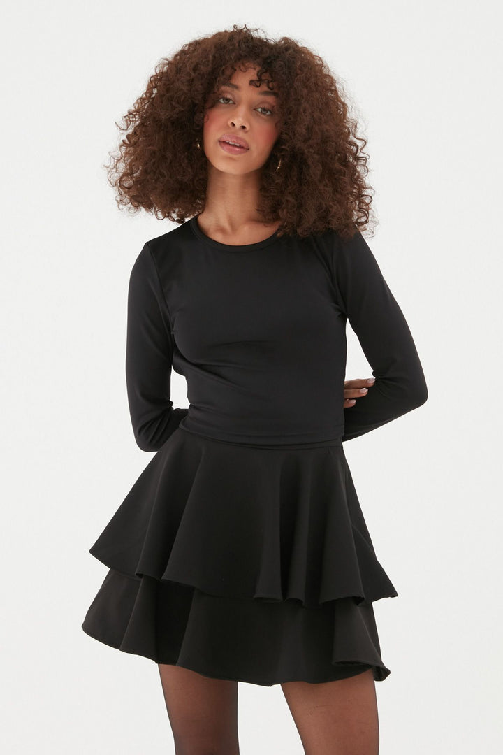 Flywheel Detailed Short Skirt Black