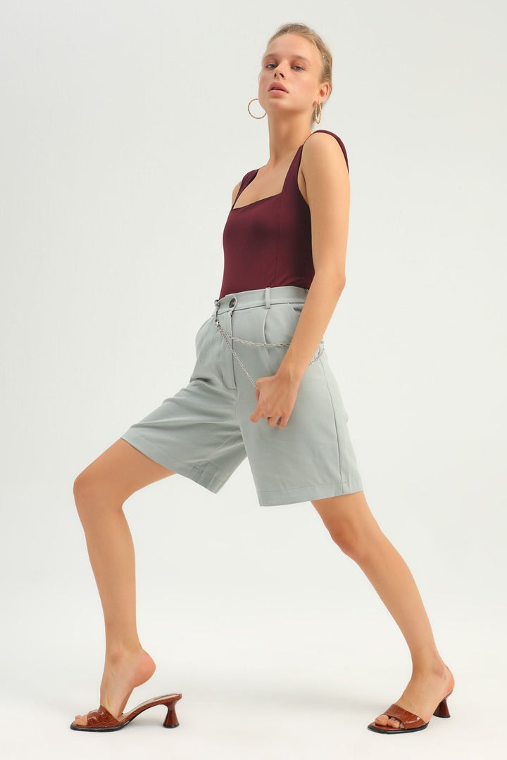Chain Detailed High Waist Shorts Mint