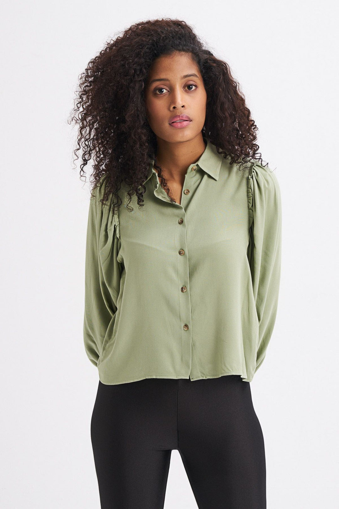 Balloon Sleeve Ruffle Detailed Shirt Mint