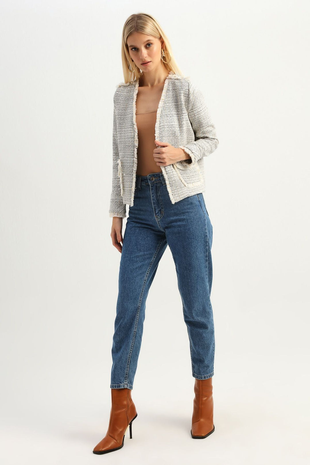 Pocket Tweed Tasseled Jacket Black