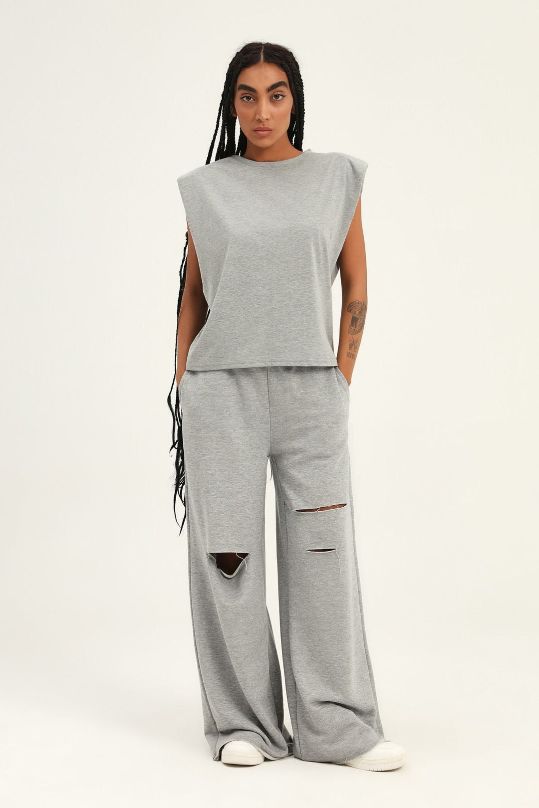 Padded Sleeveless Basic T-Shirt Graymelange