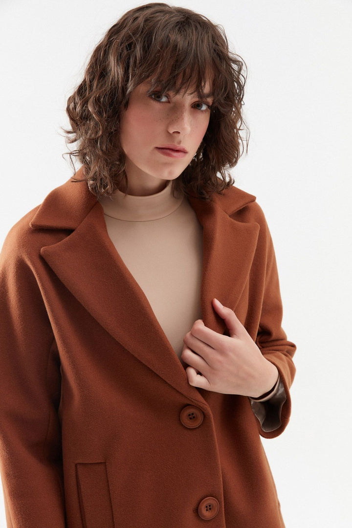 Düğmeli Kaşe Kaban Camel