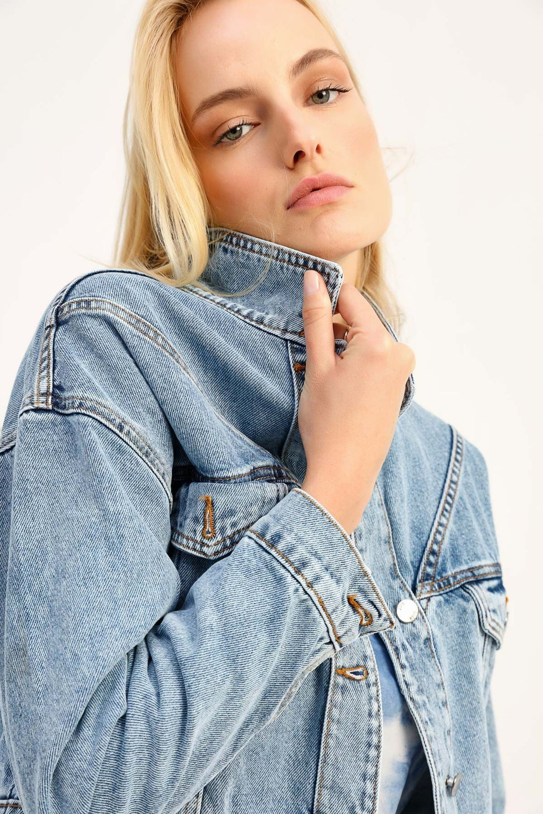 İki Cepli Crop Ceket Açık Mavi