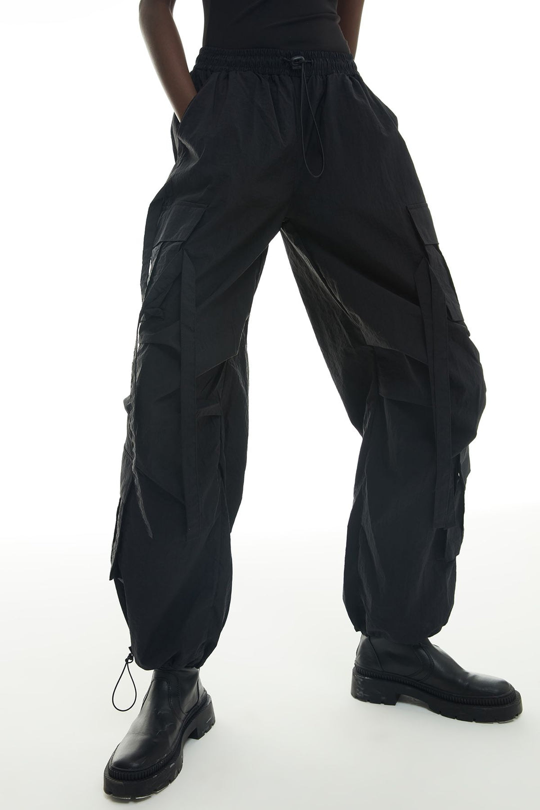 Lacing Detailed Parachute Trousers Black
