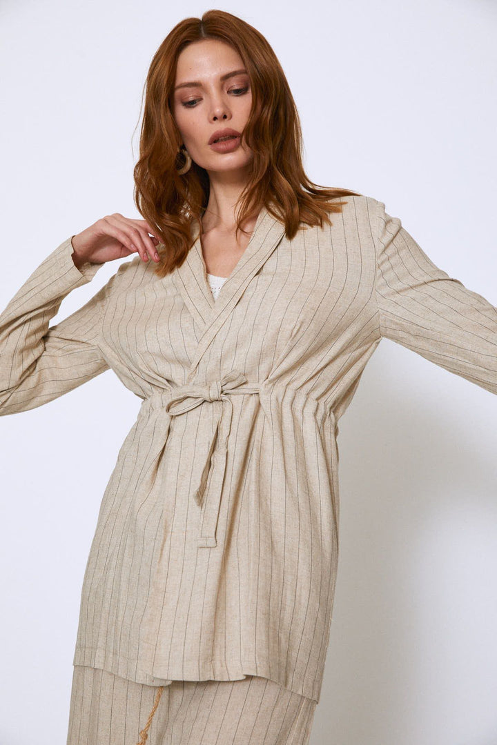 Çizgili Beli Kuşaklı Keten Ceket Bej