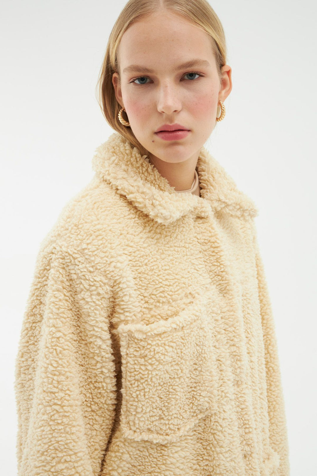 Cep Detaylı Peluş Ceket Bej