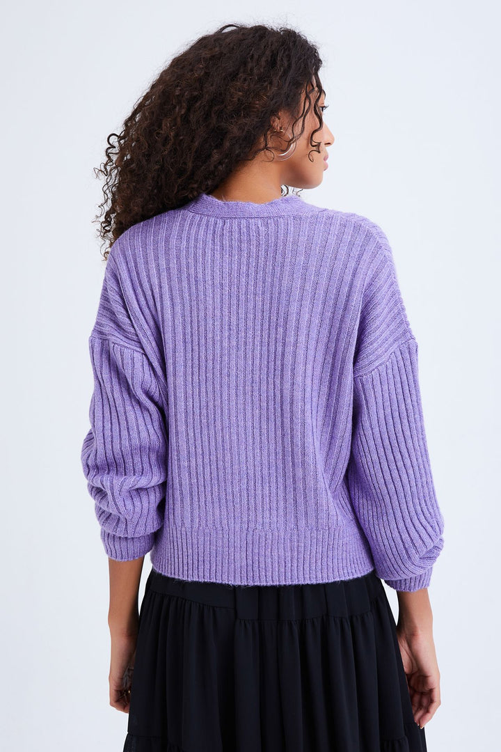 Buttoned Cardigan Lilac