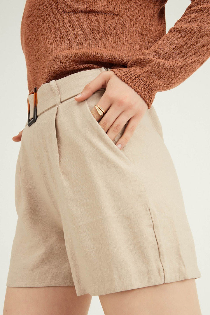 Belted Shorts Beige