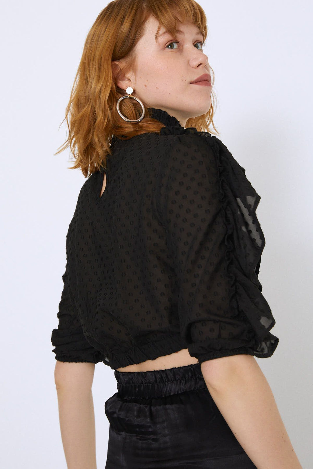 Fırfırlı Beli Lastikli Crop Bluz Siyah