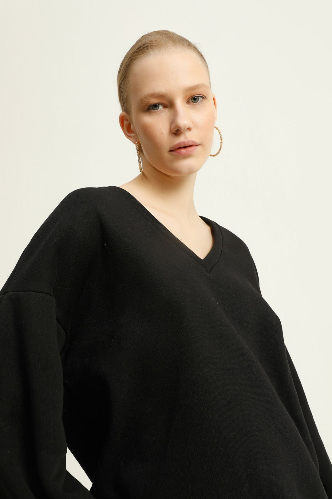 V Neck Sweatshirt Black