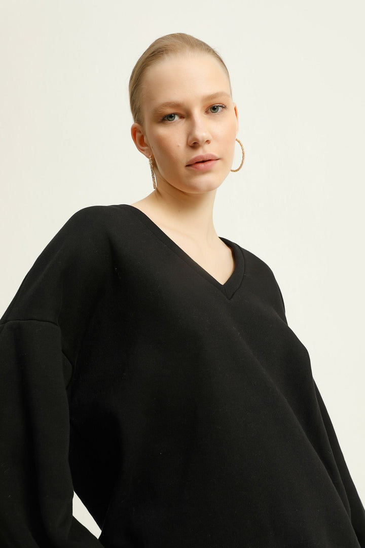 V Neck Sweatshirt Black