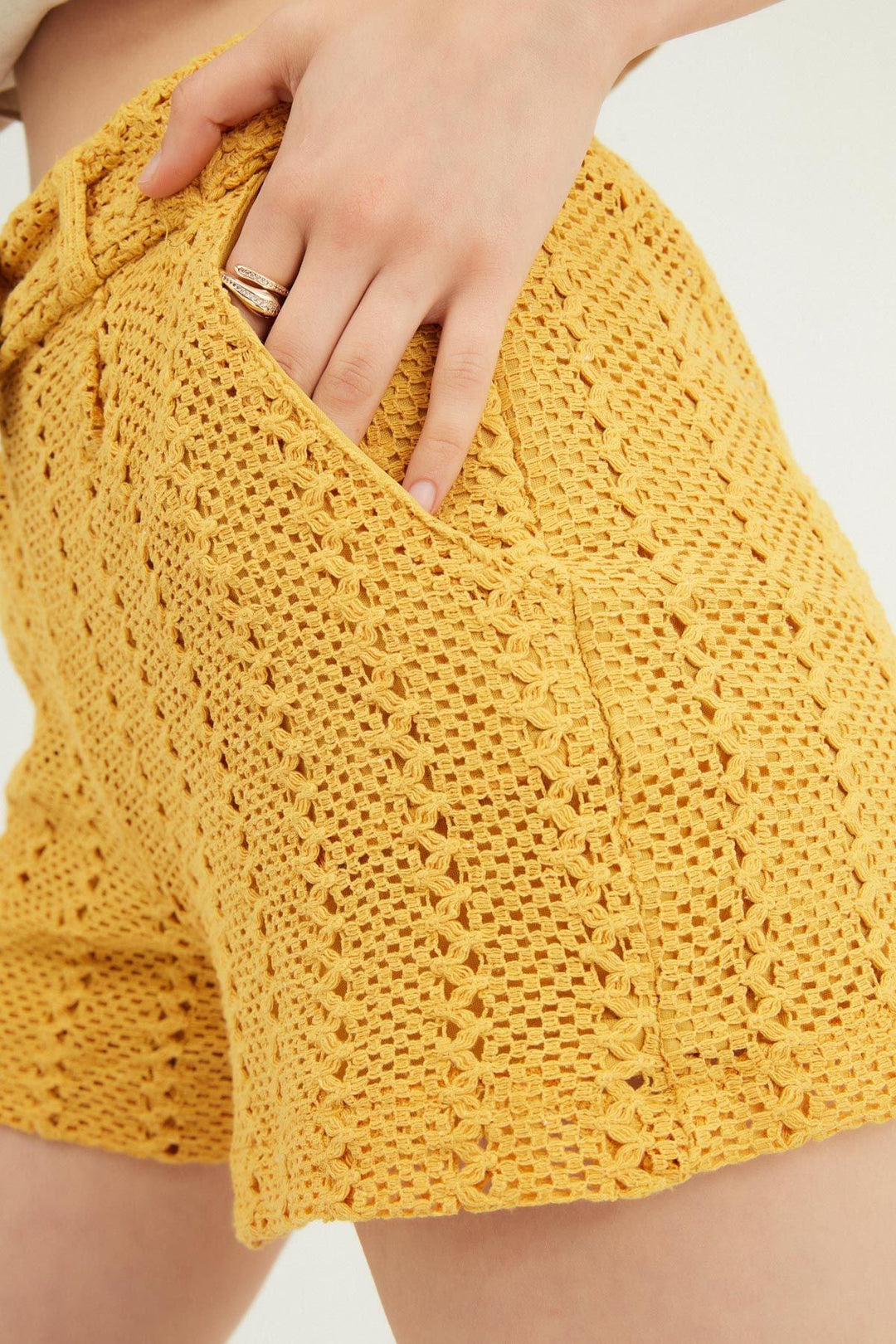 Belt Detailed Laced Shorts Mustard