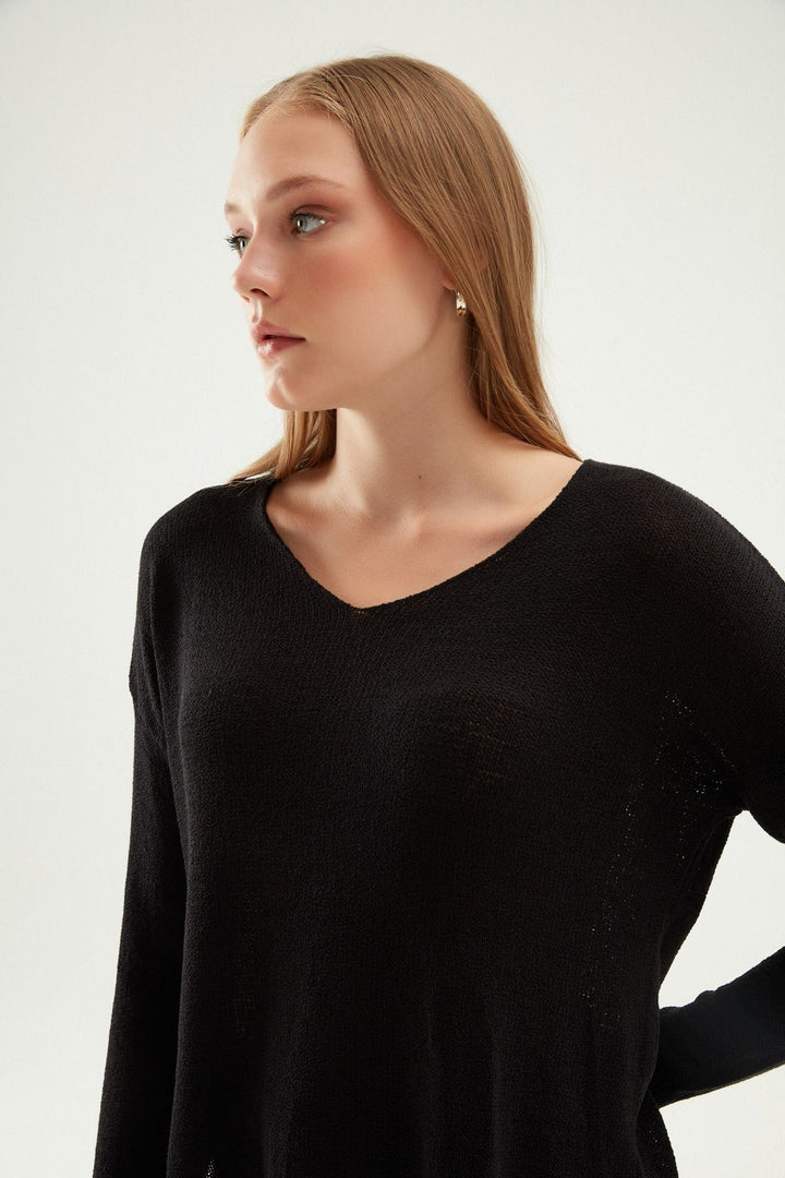 V Neck Knitwear Black