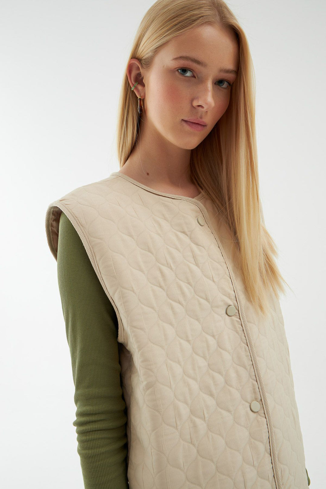 Pocket Quilted Vest Stone