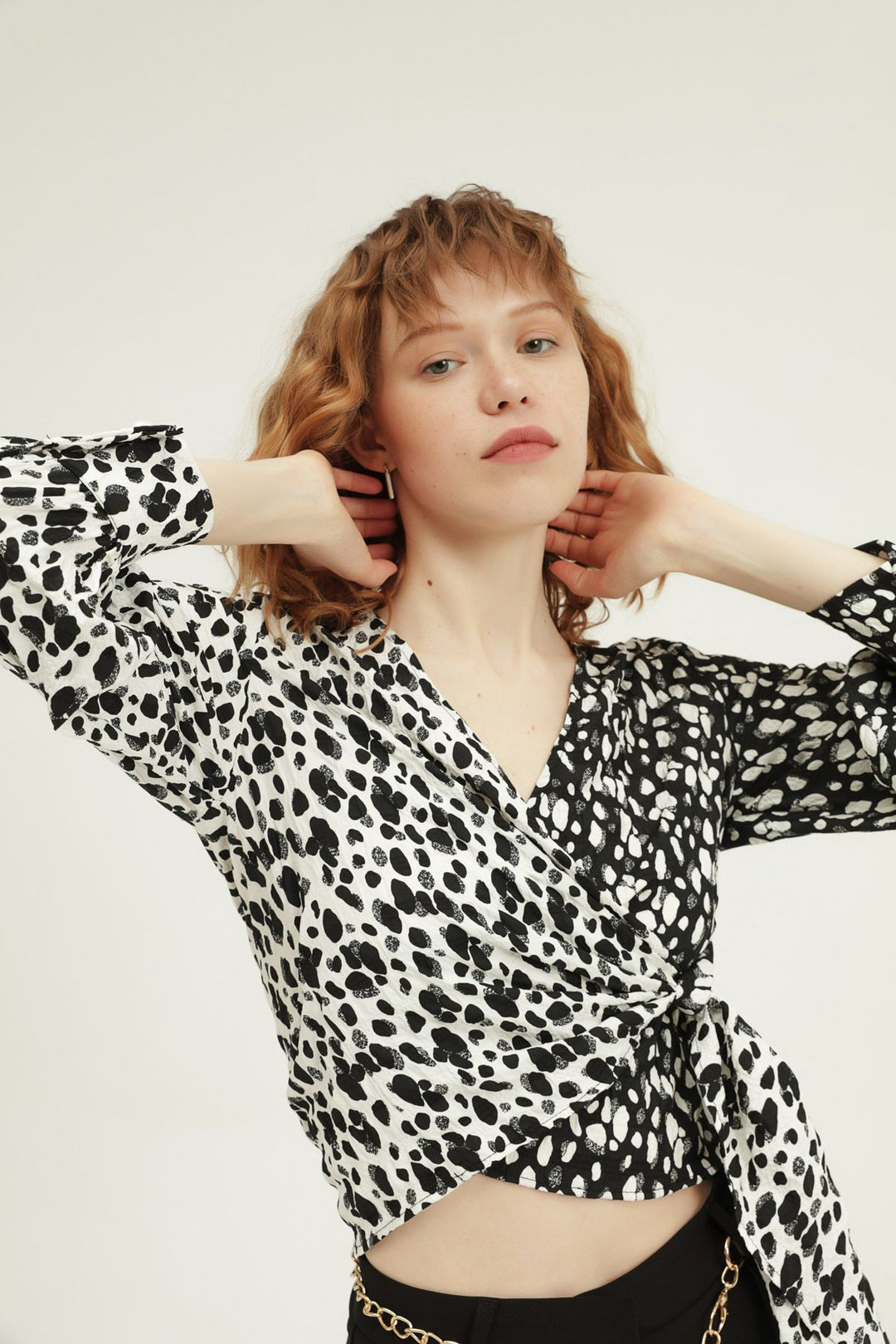 Desenli Kruvaze Bluz Siyah