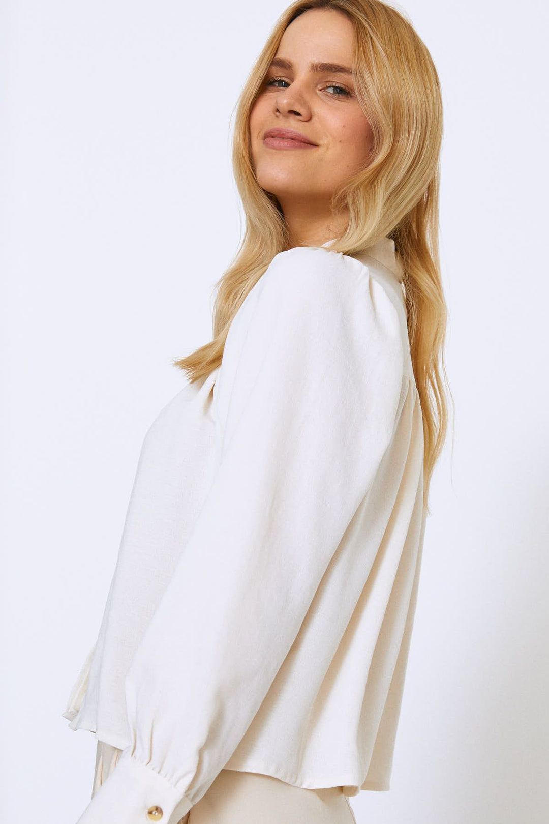 Tie Collar Shirt Ecru