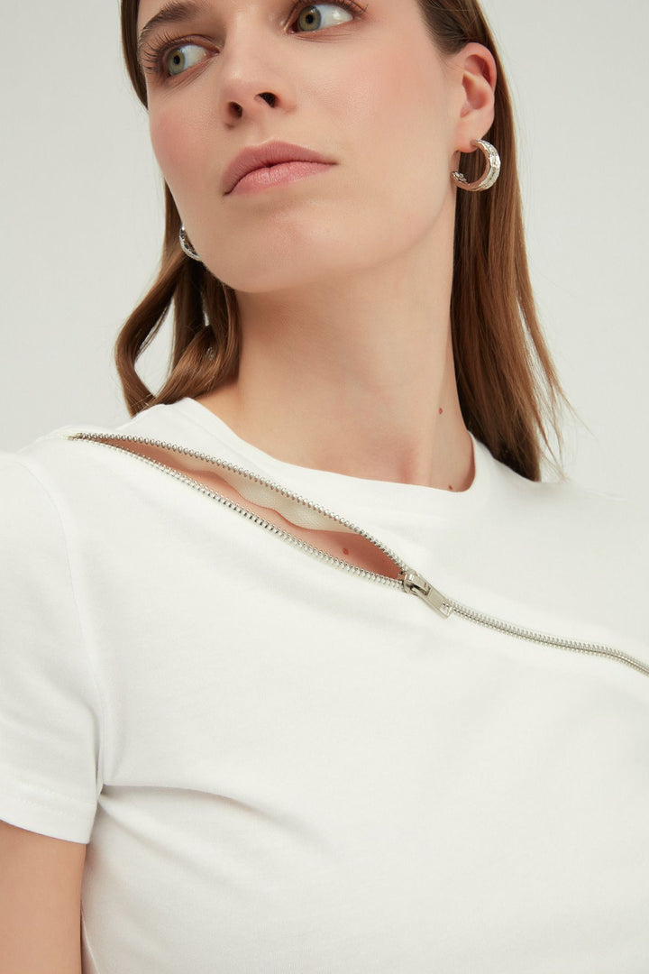 Fermuar Detaylı Crop Tişört Beyaz