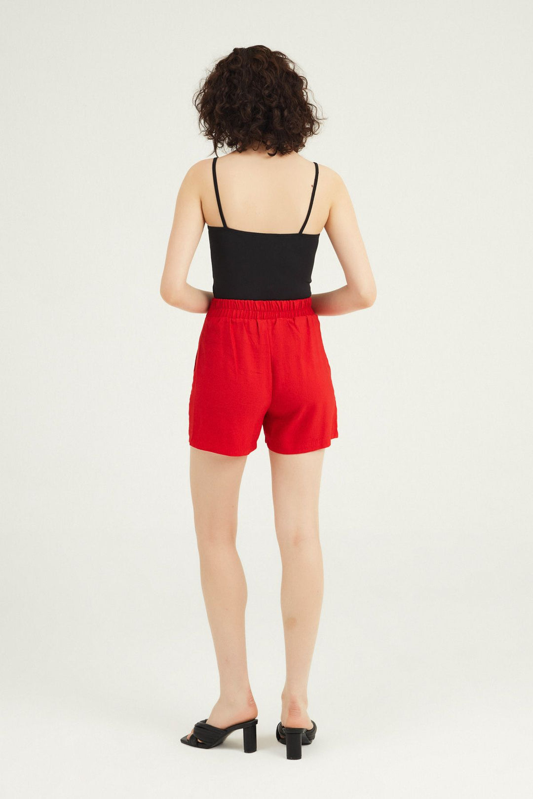 Kemerli Şort Kırmızı