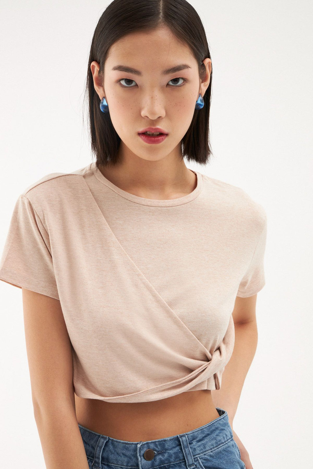 Düğüm Detaylı Crop Tişört Bej