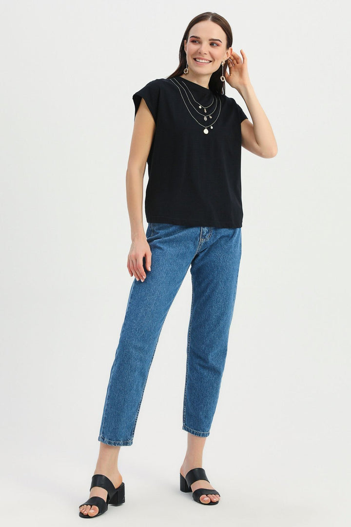 Necklace Accessory Detailed T-Shirt Black