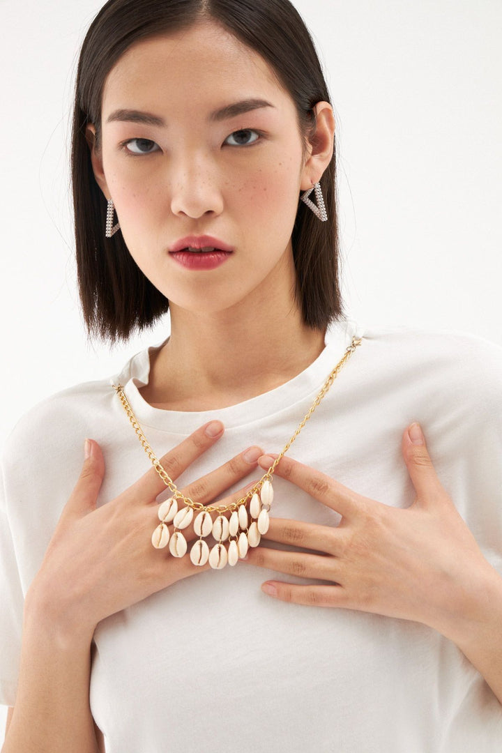 Deniz Kabuğu Aksesuarlı Tişört Ekru