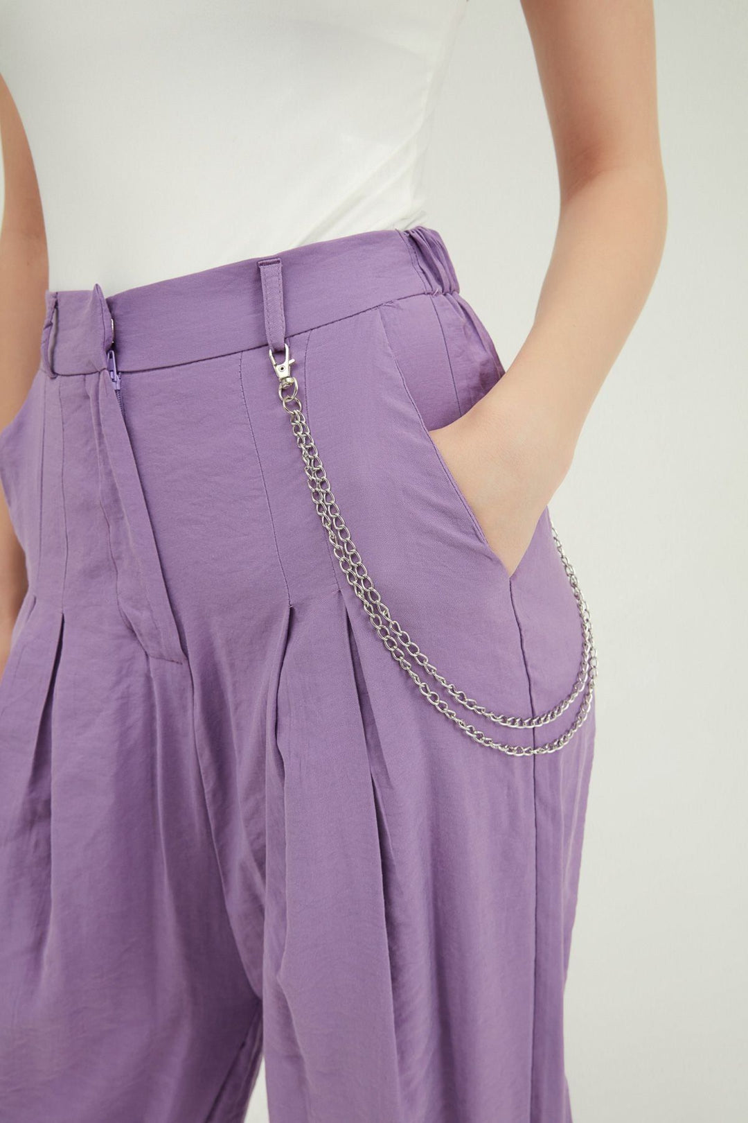 Chain Accessory Baggy Trousers Dark Lilac