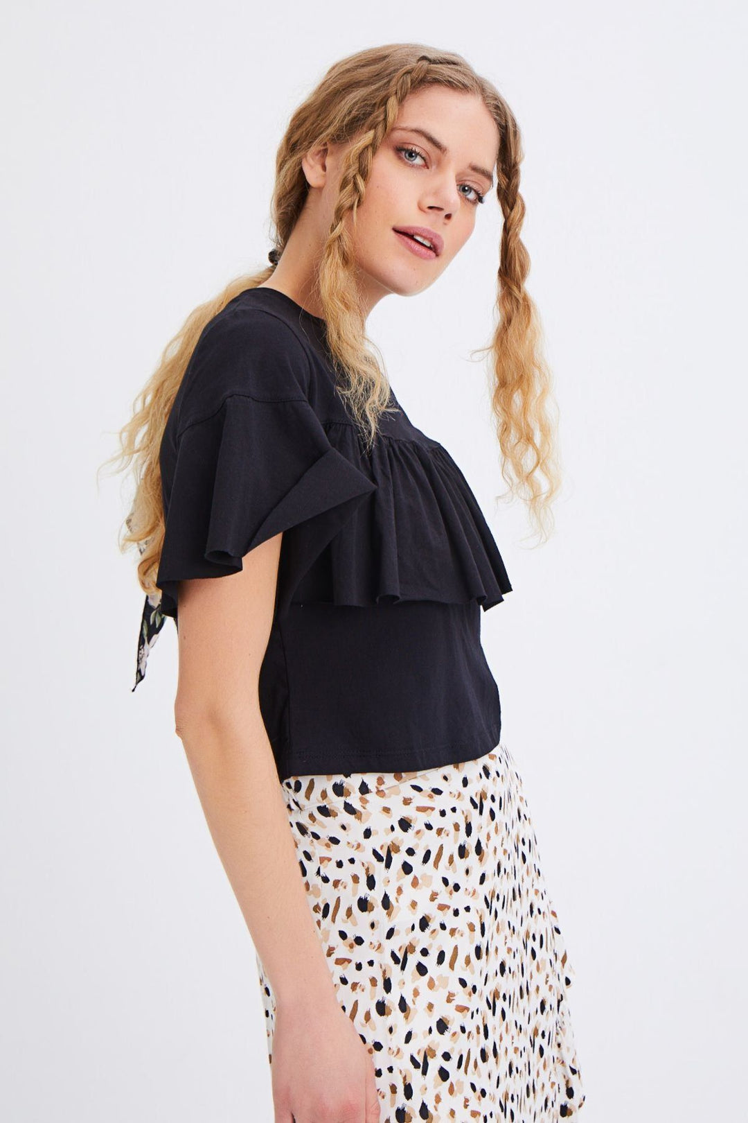 Frilly Crop T-Shirt Black