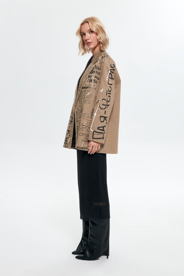 Astarı Kamuflaj Desenli Blazer Ceket Bej