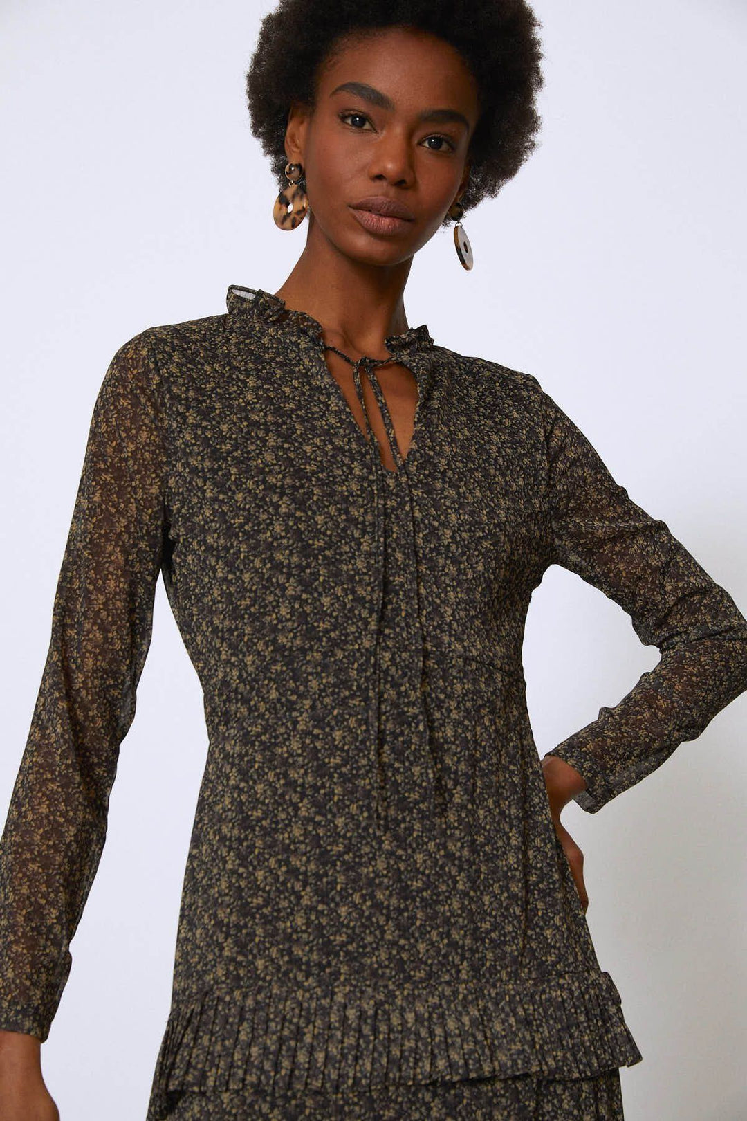 Pleated Crispy Flower Dress Khaki