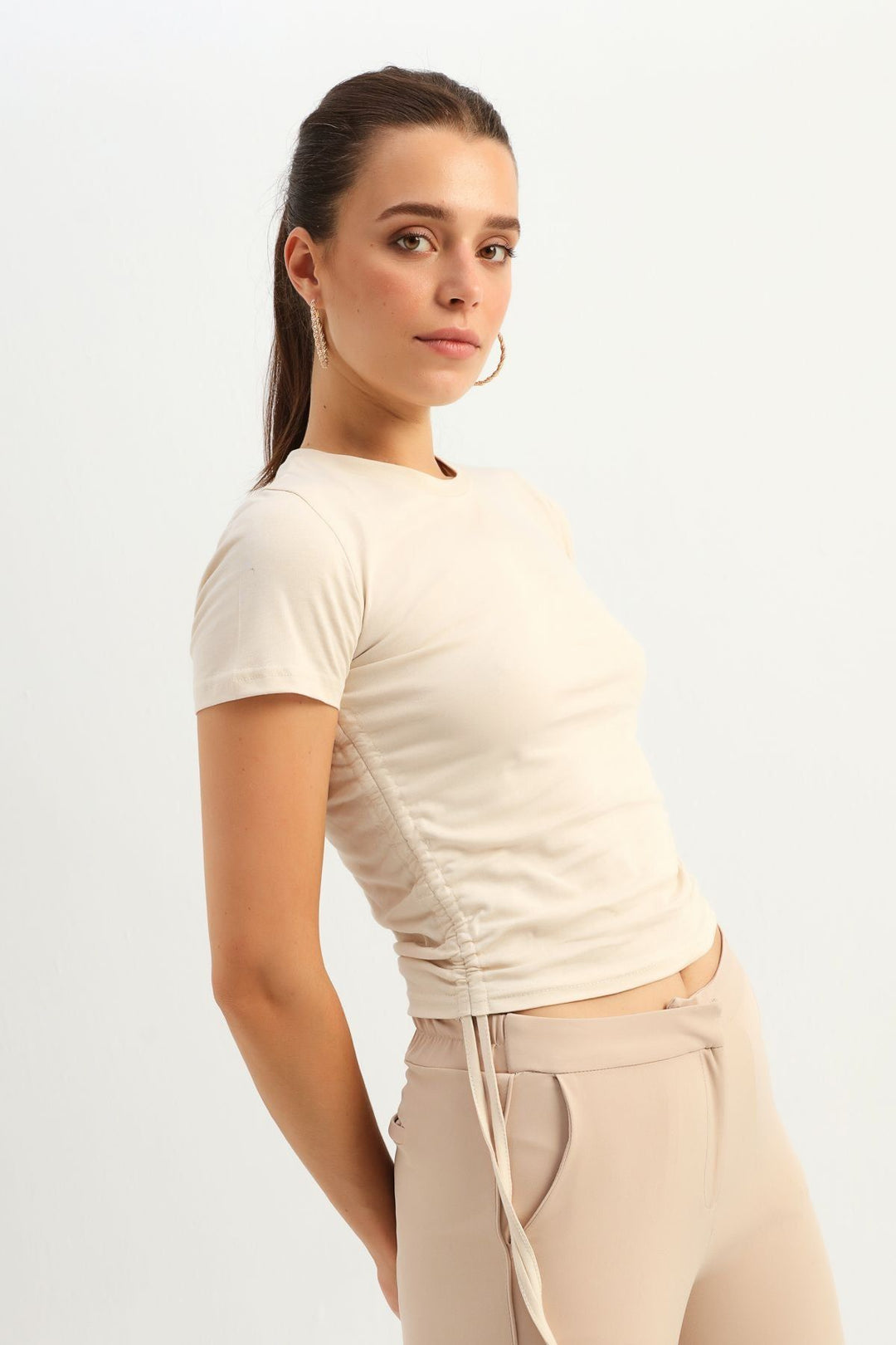 Yanları Büzgülü Basic Tişört Açık Bej