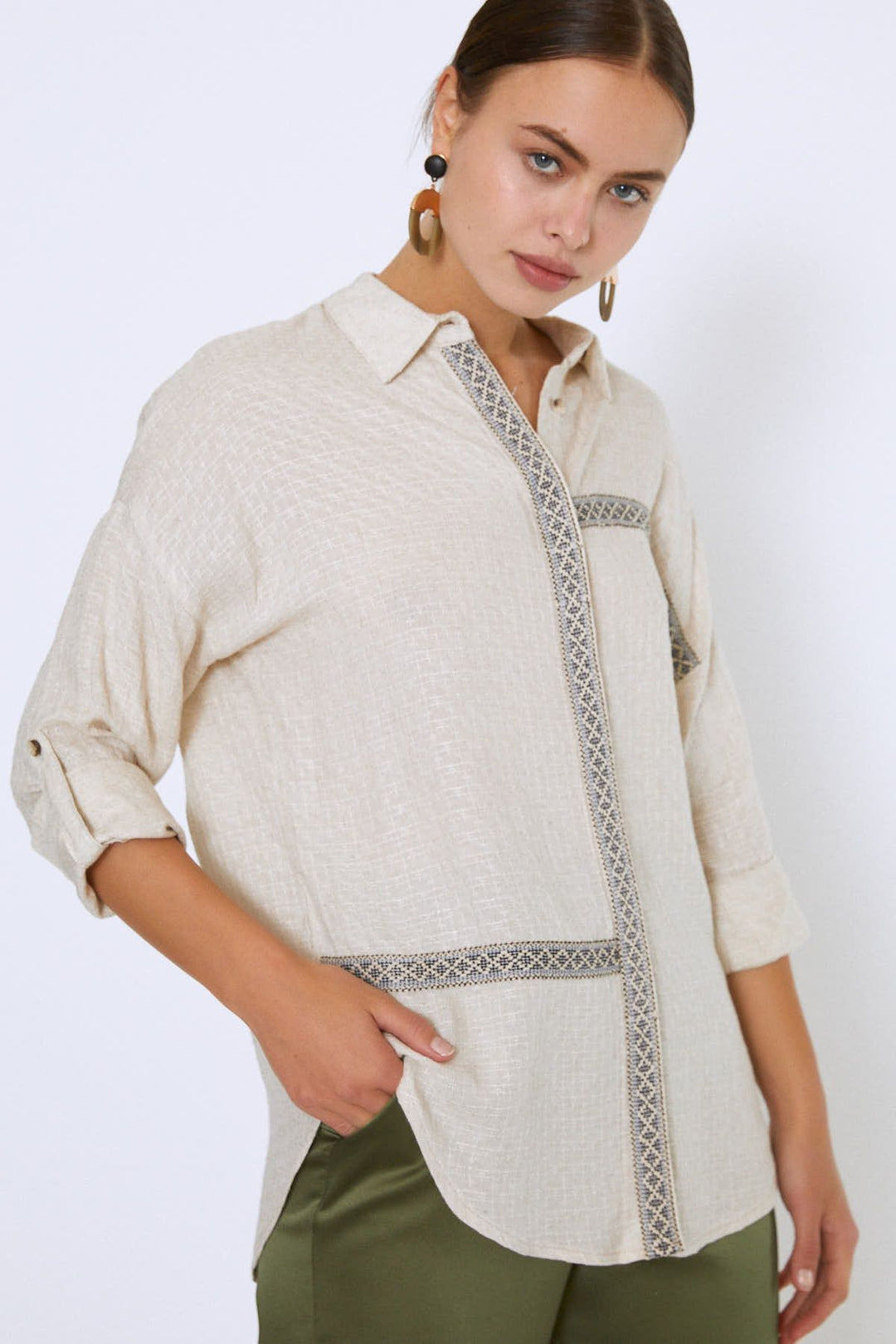 Şerit Detaylı Keten Gömlek Naturel