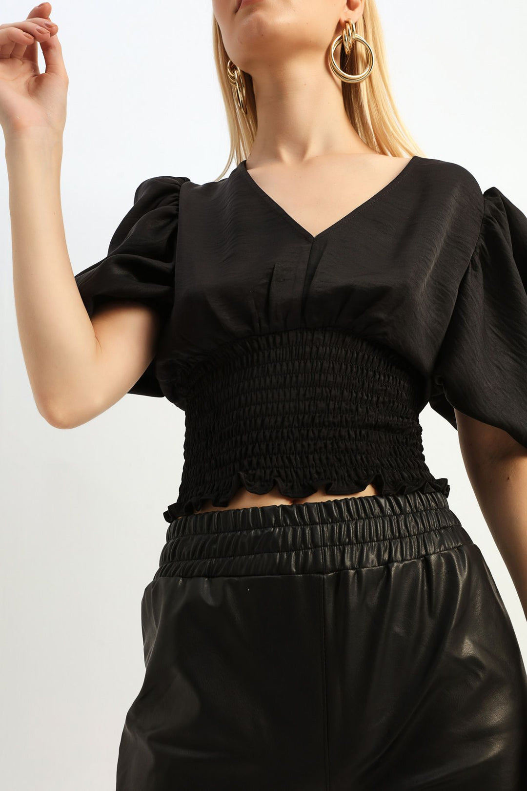 Balloon Sleeve Waistband Gipe Blouse Black