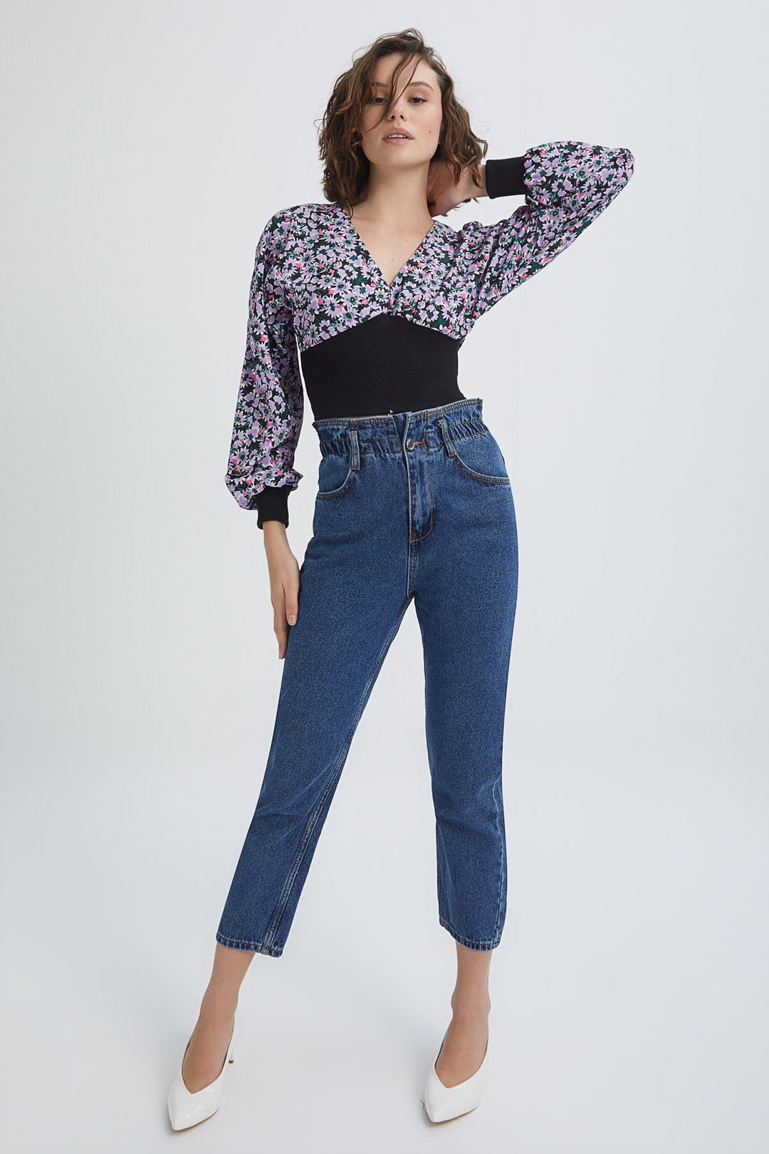 Çiçek Desenli V Yaka Bluz Lila