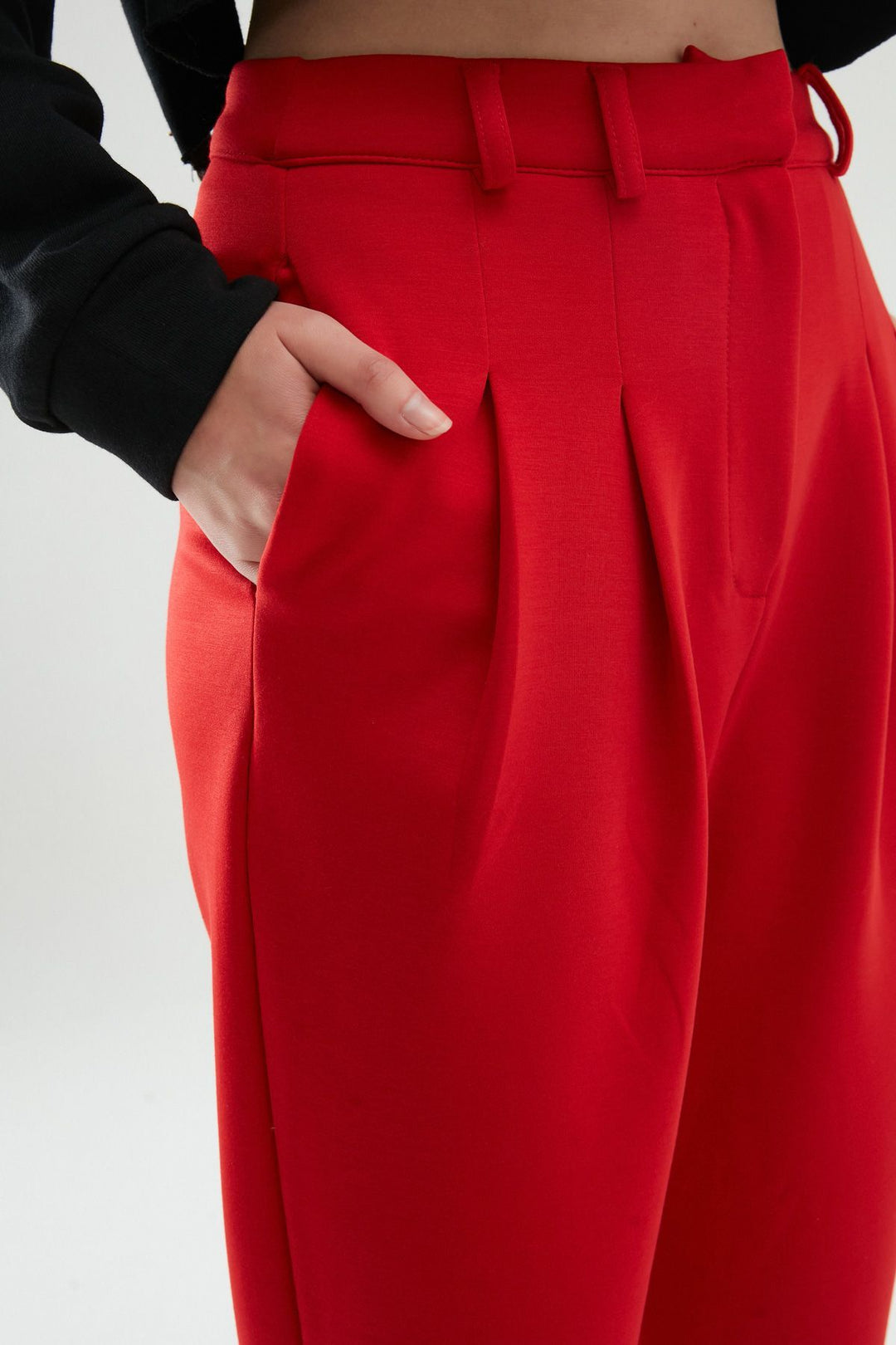 Pilise Detaylı Pantolon Kırmızı