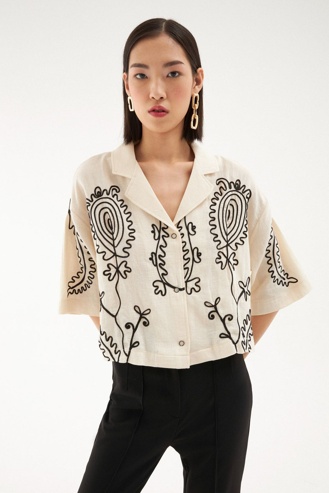 Embroidery Detailed Crop Linen Shirt Natural