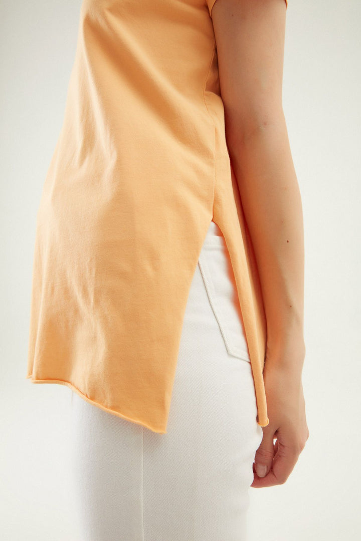 Yanı Yırtmaçlı Bisiklet Yaka Tişört Açık Oranj