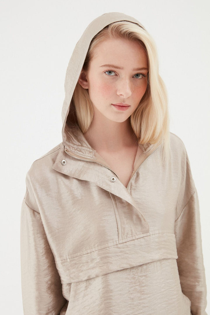 Pleated Waist Hooded Sweatshirt Beige